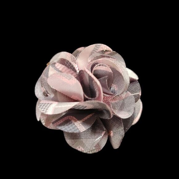 MEN'S FASHION POCKET SQUARE WITH HANDMADE LAPEL FLOWER. - Picture 3 of 3